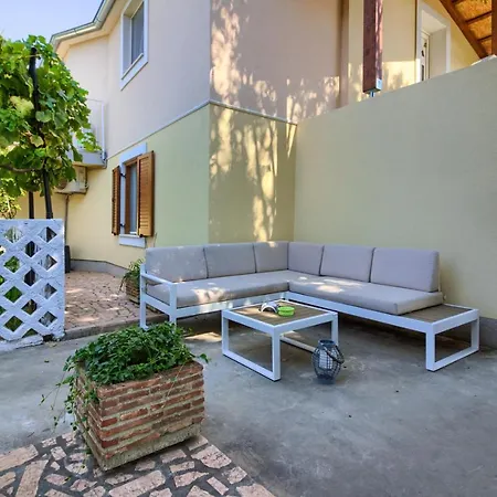 Villa Charming Nera With Pool And Hydromassage Near The *