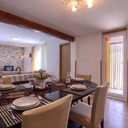 Charming Nera With Pool And Hydromassage Near The Villa *