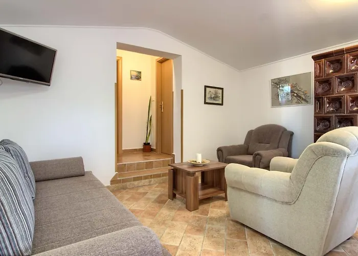 Charming Nera With Pool And Hydromassage Near The