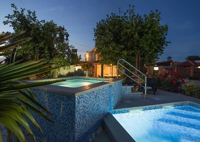 Charming Nera With Pool And Hydromassage Near The * Šišan