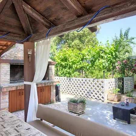 Willa Charming Nera With Pool And Hydromassage Near The *