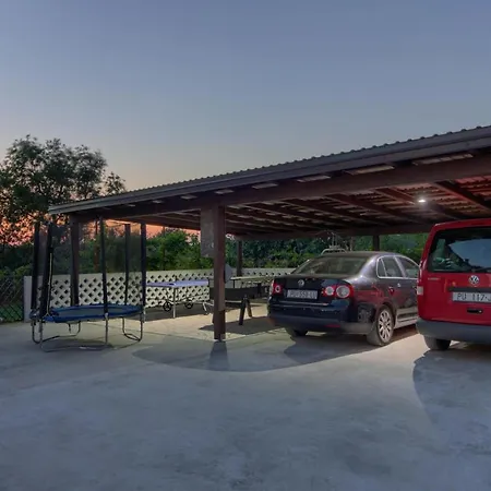 Charming Nera With Pool And Hydromassage Near The וילה Šišan