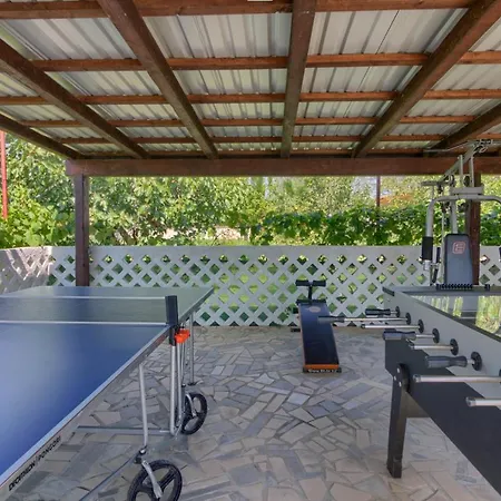 Charming Nera With Pool And Hydromassage Near The * Šišan