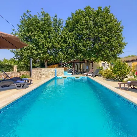 Charming Nera With Pool And Hydromassage Near The *