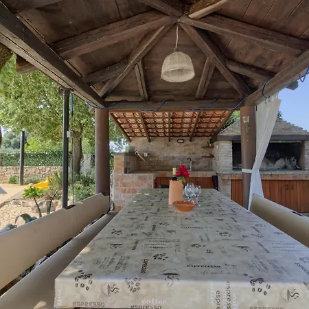 Charming Nera With Pool And Hydromassage Near The Willa *