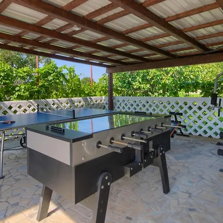 Charming Nera With Pool And Hydromassage Near The