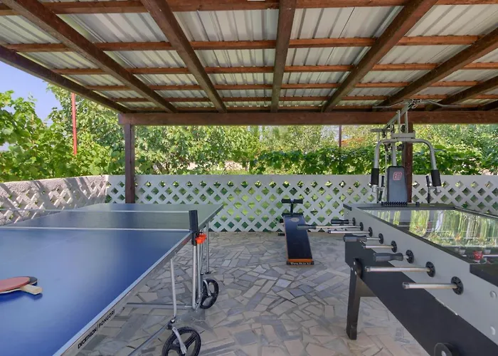 Charming Nera With Pool And Hydromassage Near The * Šišan