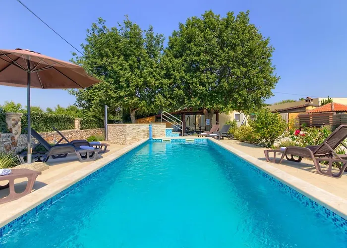 Charming Nera With Pool And Hydromassage Near The *