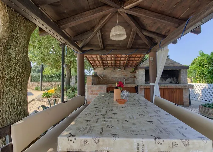 Charming Nera With Pool And Hydromassage Near The 빌라 *