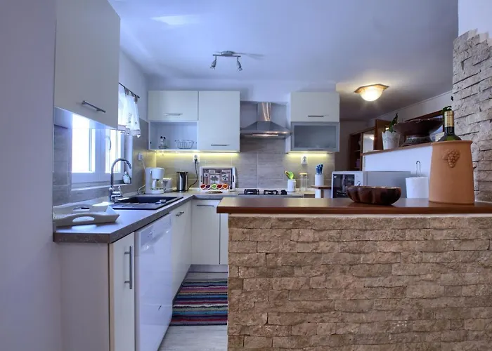 Charming Nera With Pool And Hydromassage Near The * Šišan